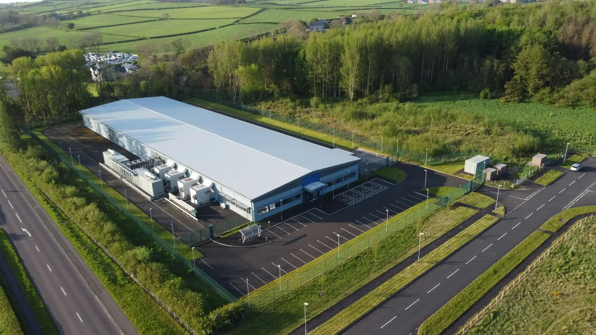 Critical infrastructure site protected by SensoGuard seismic detection